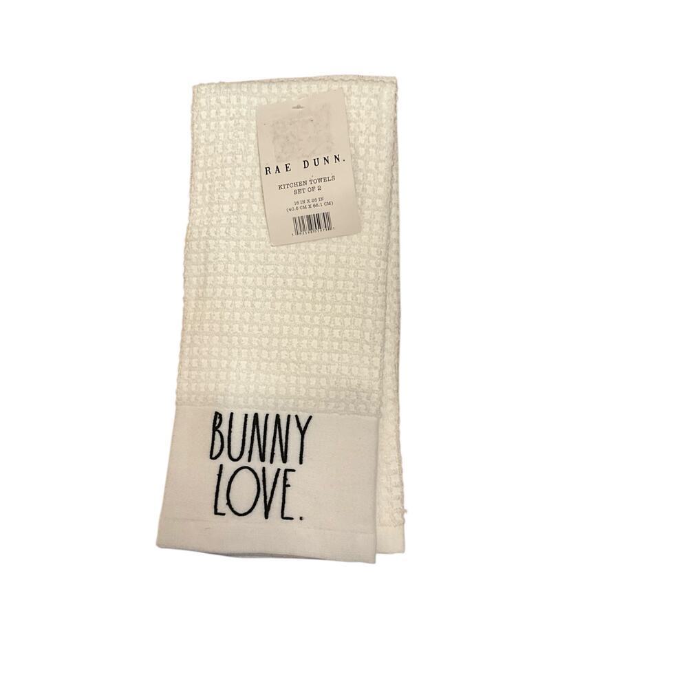 Rae Dunn Kitchen 2 Towel Set *Bunny love*